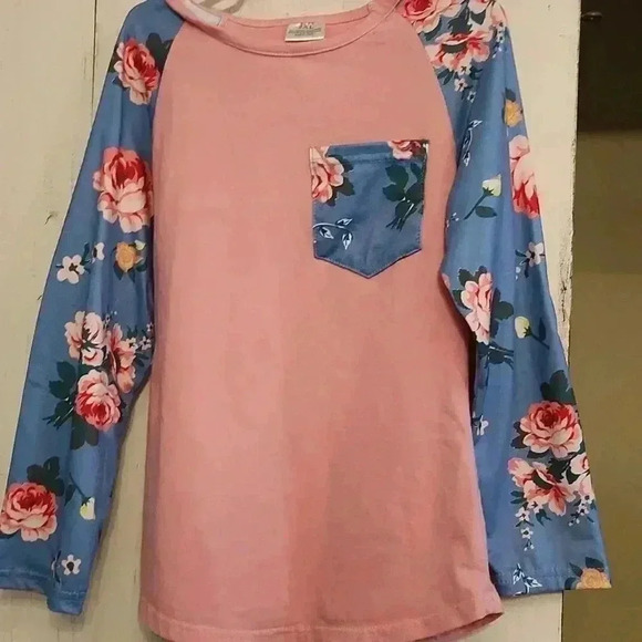 Girls Shirt  - Picture 1 of 5
